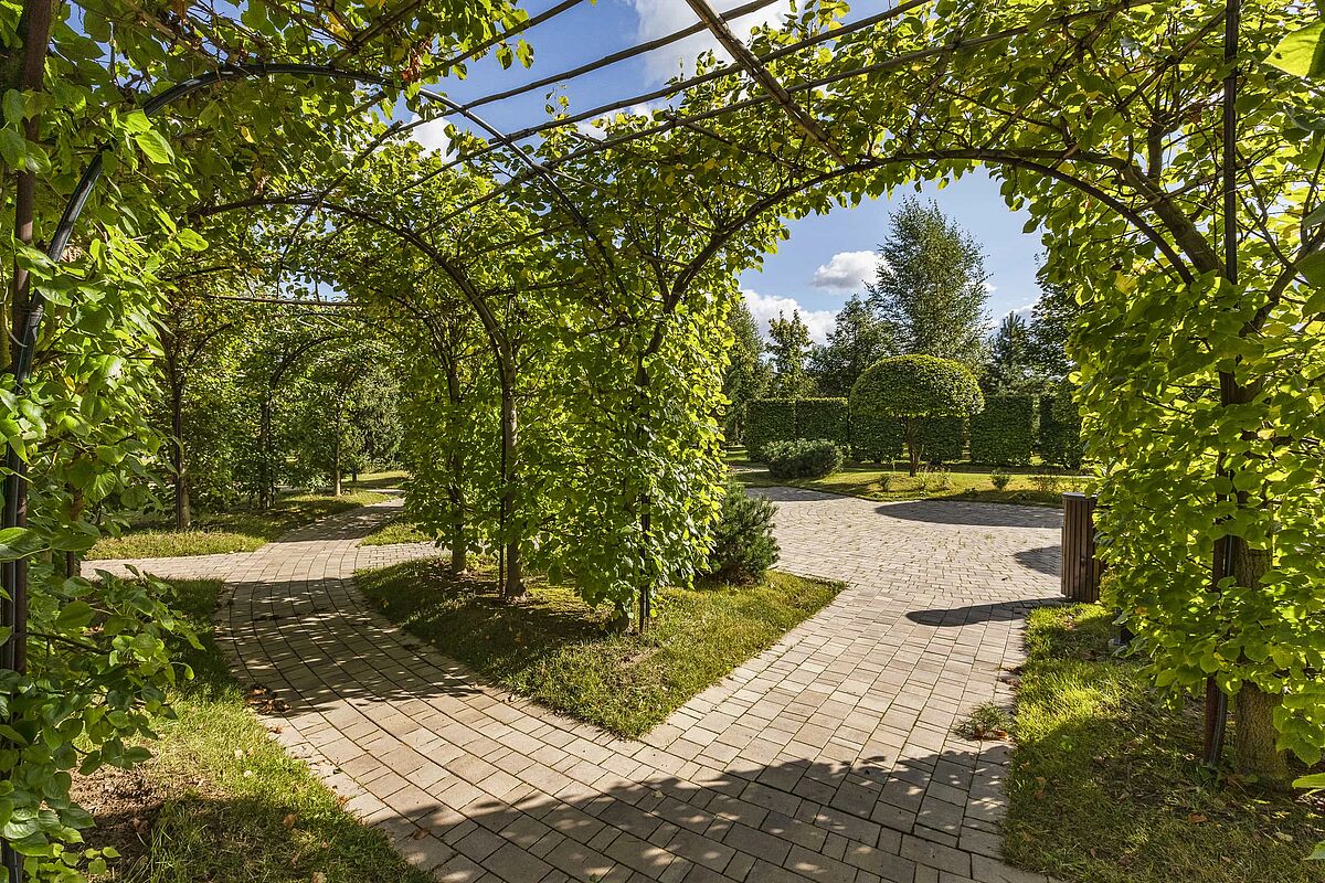 Ренессанс Парк