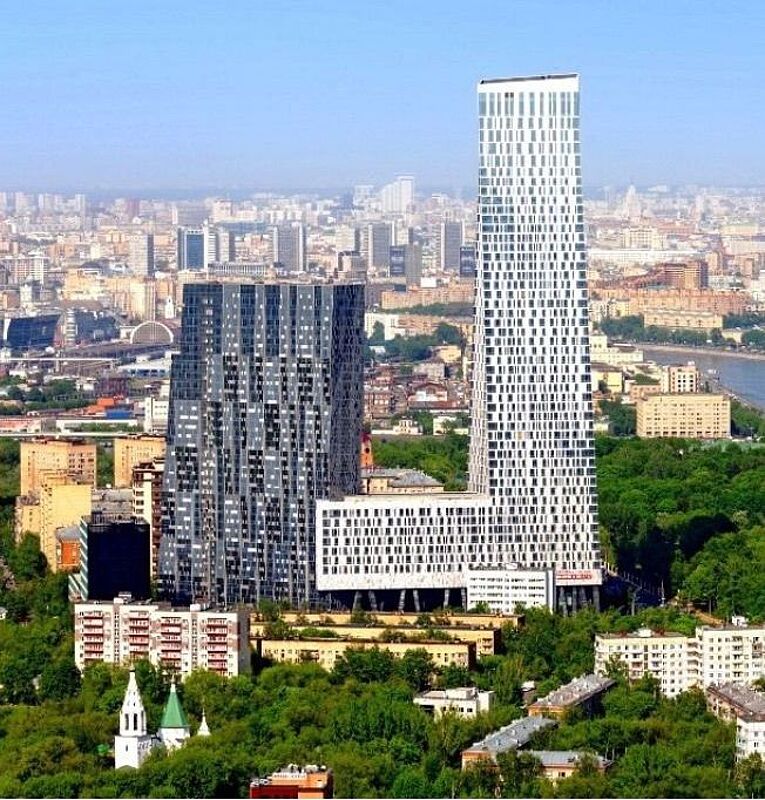 Дом на Мосфильмовской