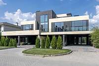 Таунхаус с панорамным остеклением