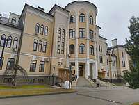 Загородные  апартаменты  площадью 64 м²