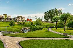 Загородная квартира в поселке с парком и речкой