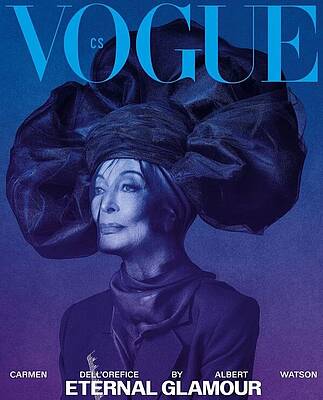Старейшая в мире модель 91-летняя Кармен Делль'Орефиче в последний раз на обложке Vogue