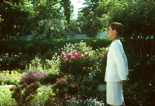 “Сады мира с Одри Хепберн": сериал о самых красивых ландшафтных достопримечательностях